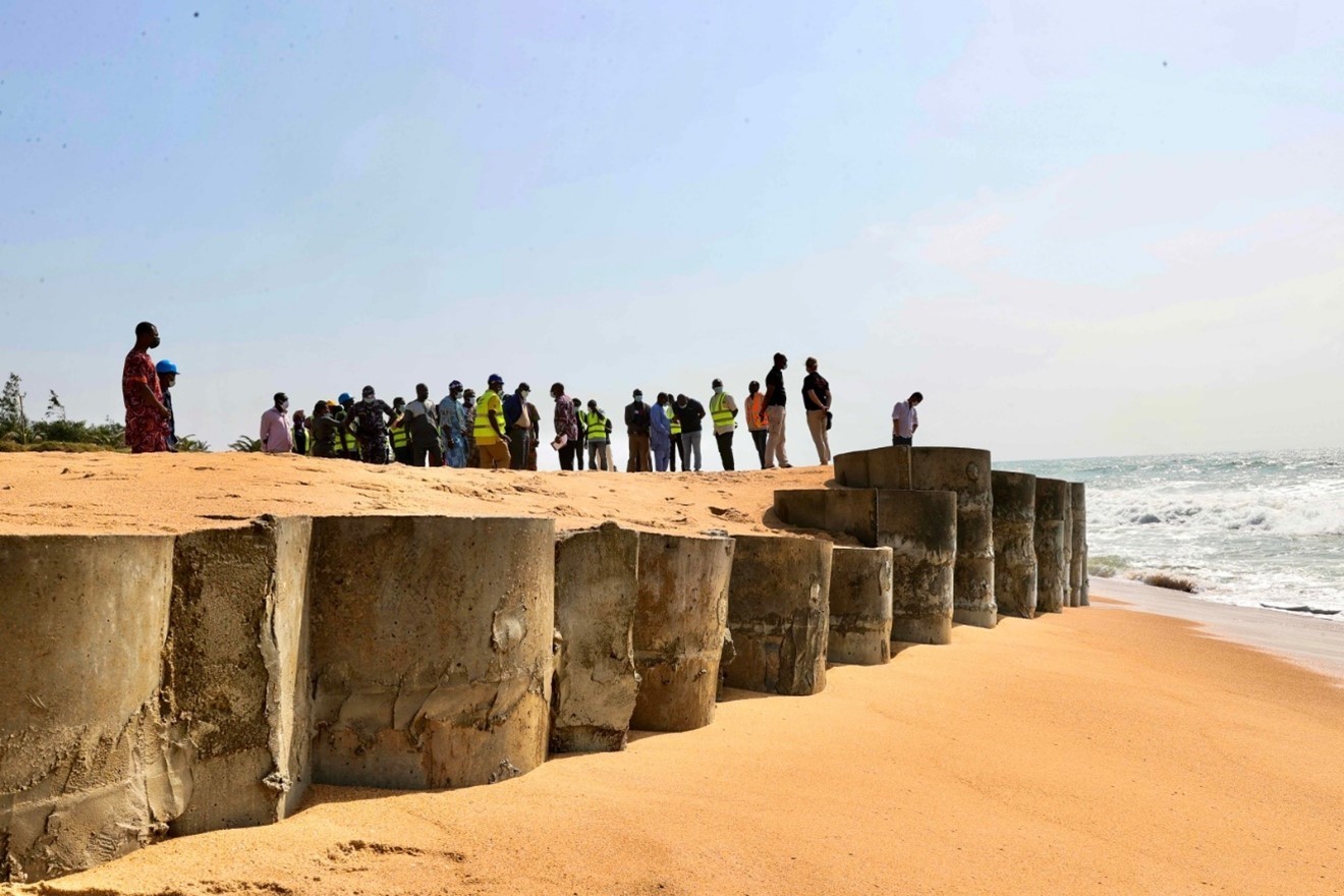 塞内加尔海岸防御非洲气候变化集体努力